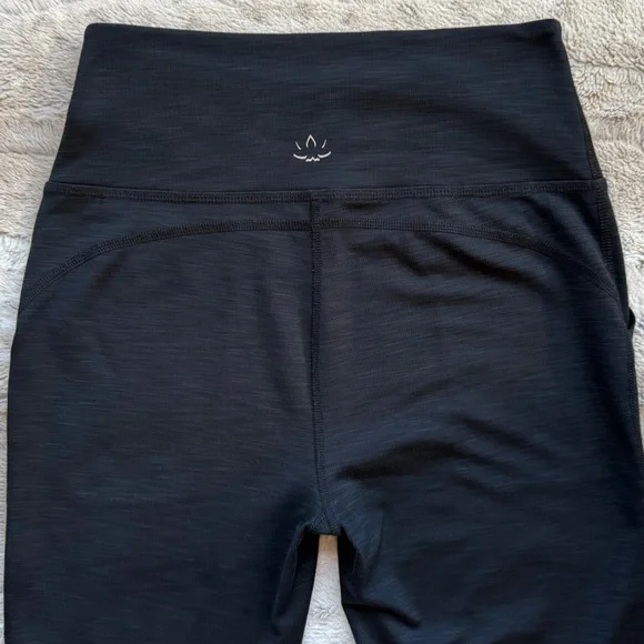 Beyond Yoga Women's Heather Rib All Day Flare Pants in Black Size L - Picture 7 of 16